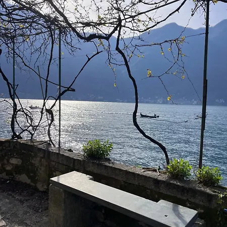 The Little House On The Shores Of In Apartment