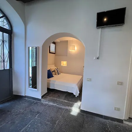 The Little House On The Shores Of In * Nesso