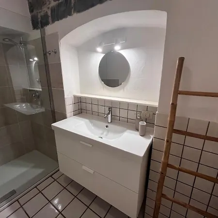 Apartment The Little House On The Shores Of In Nesso